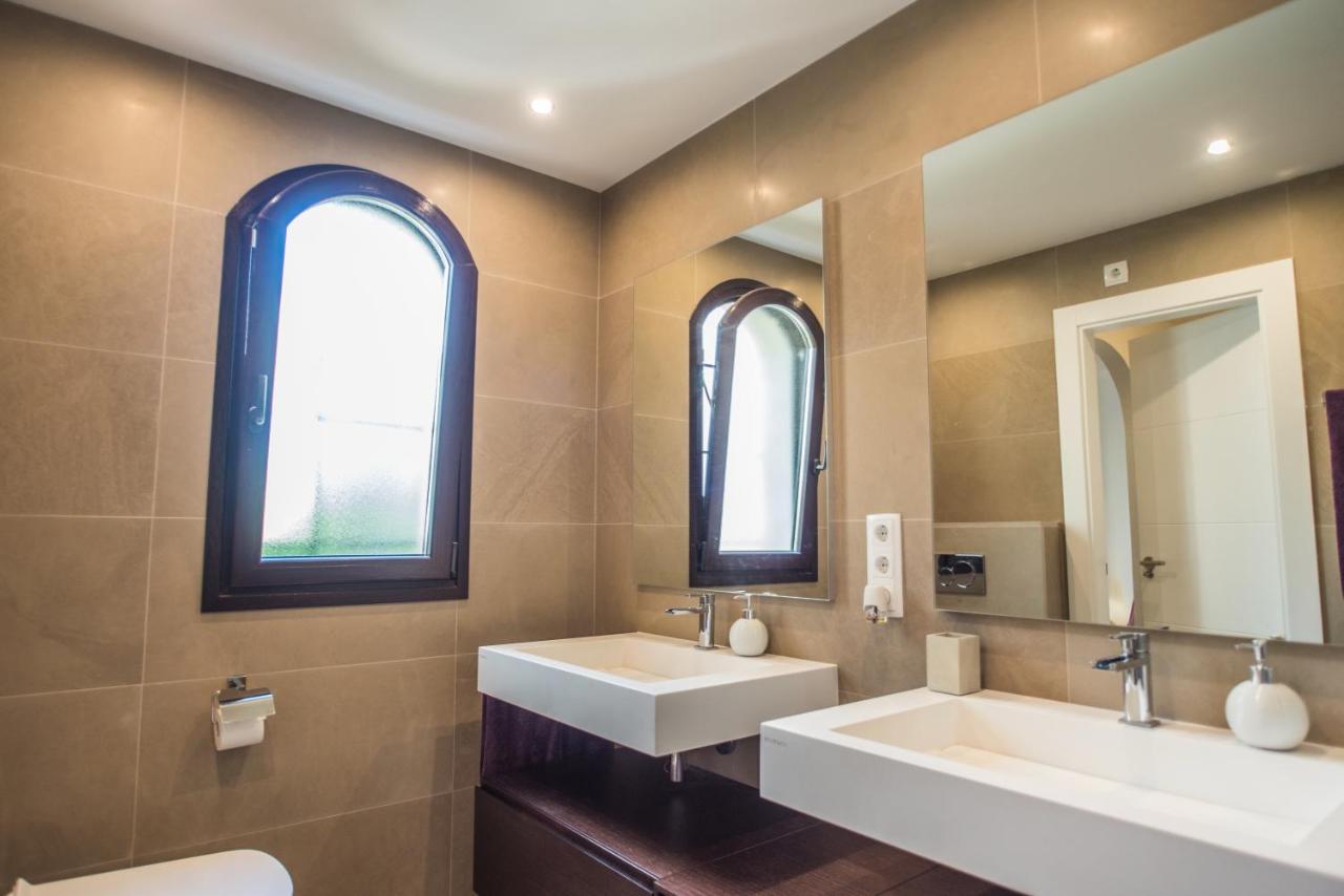 Luxurioese Und Grossraeumige Villa Mit Community Pool, Sicht Auf Das Mittelmeer Sowie Dem Mar Menor, La Manga Club Atamaría 외부 사진